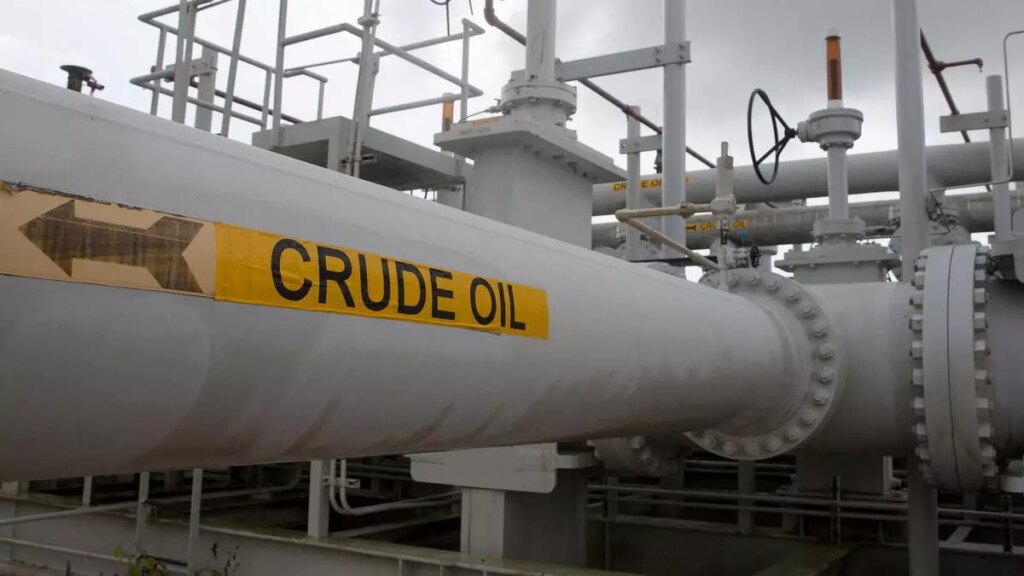 Crude oil futures drops amid US Federal rate cut projections 