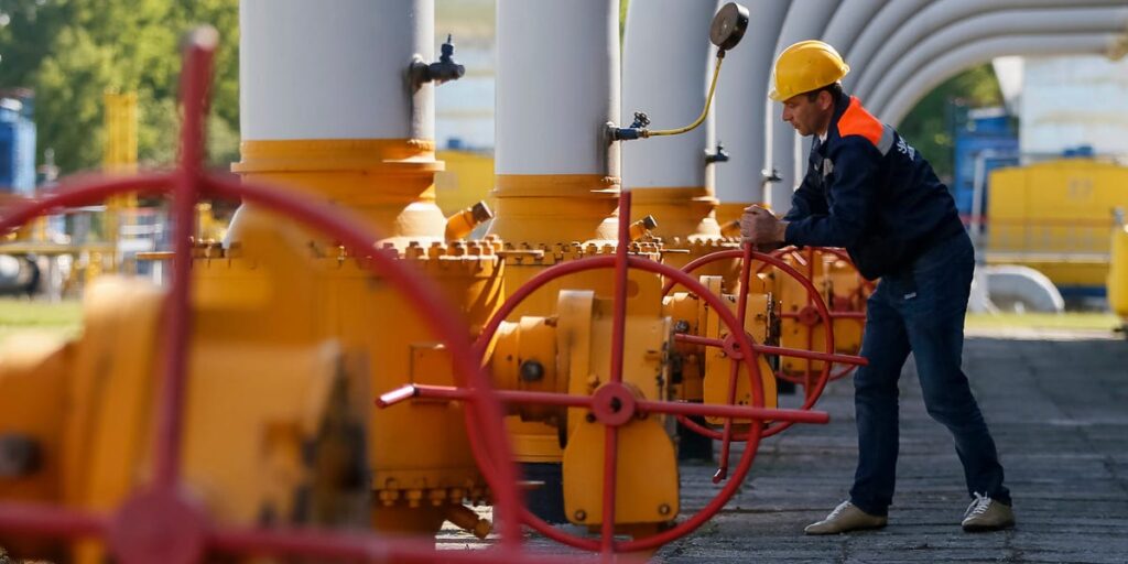 Natural Gas Prices Soar Amid Cold Winter Weather Forecasts Across US