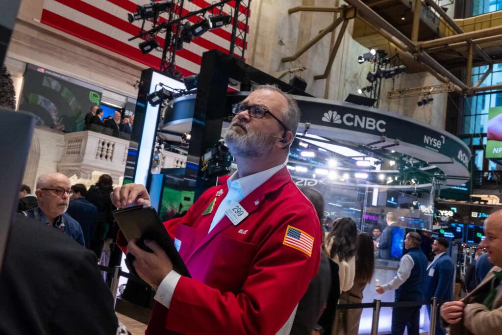 Stocks Inch Higher as Market Looks to Rebound From Fed-Fueled Sell-Off